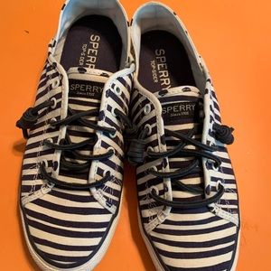 Sperry Sneakers